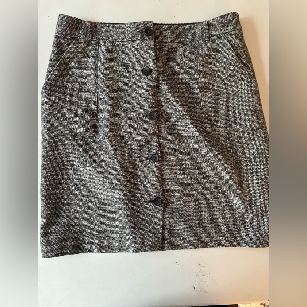 Eddie Bauer Mercer fit button front tweed skirt